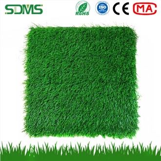 Hierba verde sintética para paisajismo